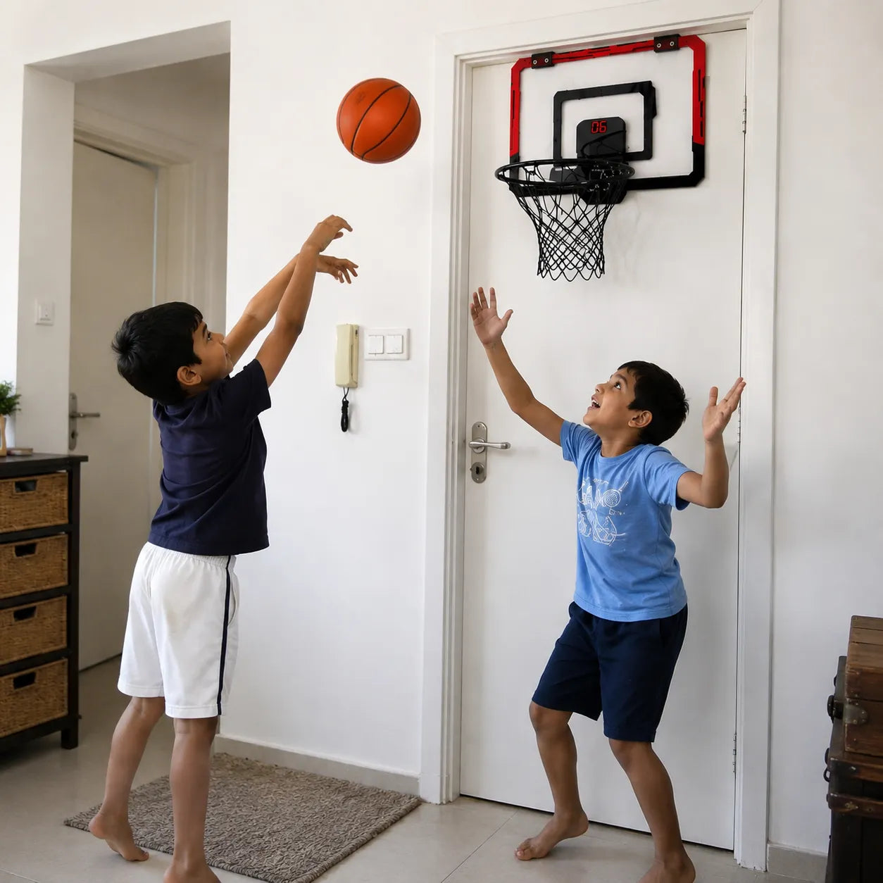 Wall Basketball Basket with 3 Balls, Scoreboard And LED Lights For Indoor - Outdoor