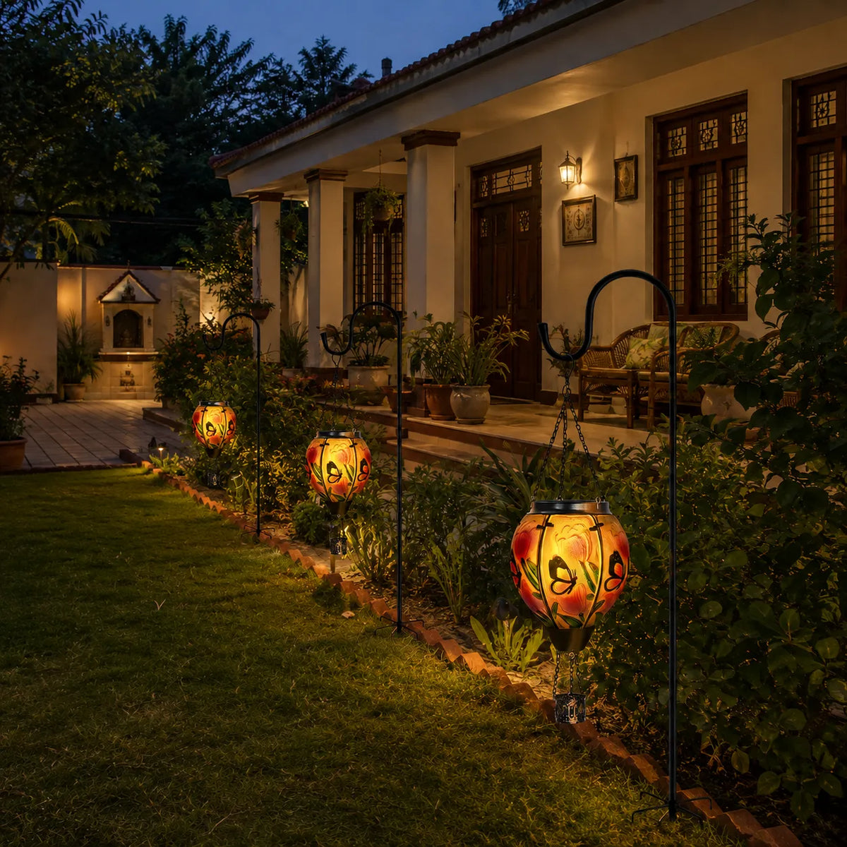 Hot Air Balloon Solar Lantern with Flickering Flame Light for Outside Garden Patio Porch Tree Yard